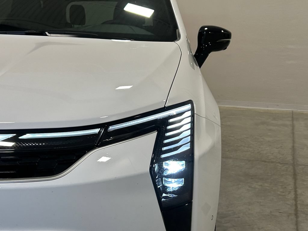 New 2027 Chrysler Pacifica Select FWD image 10