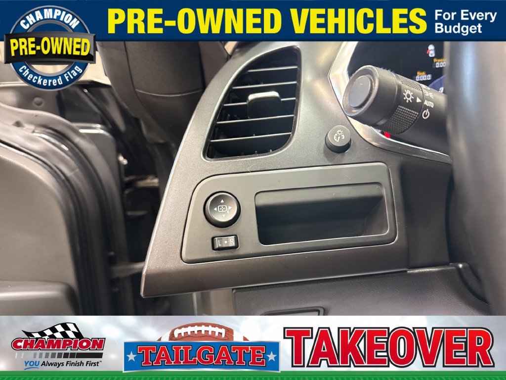 Used 2019 Chevrolet Corvette Stingray Coupe w/ 1LT RWD image 13
