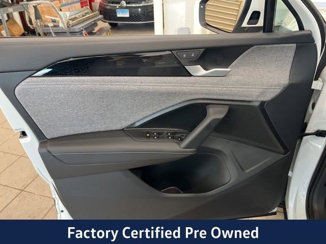 Used 2025 Volkswagen Tiguan S AWD/4WD image 13
