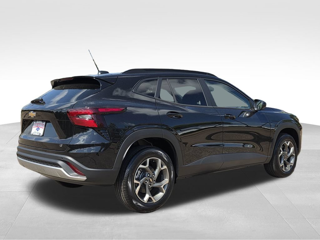 New 2026 Chevrolet Trax LT w/ Driver Confidence Package FWD image 6