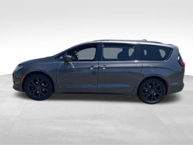 Used 2020 Chrysler Pacifica Touring w/ S Appearance Package FWD image 10