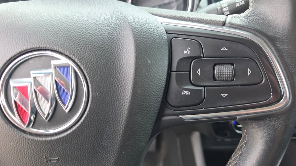 Used 2021 Buick Encore GX Select image 15