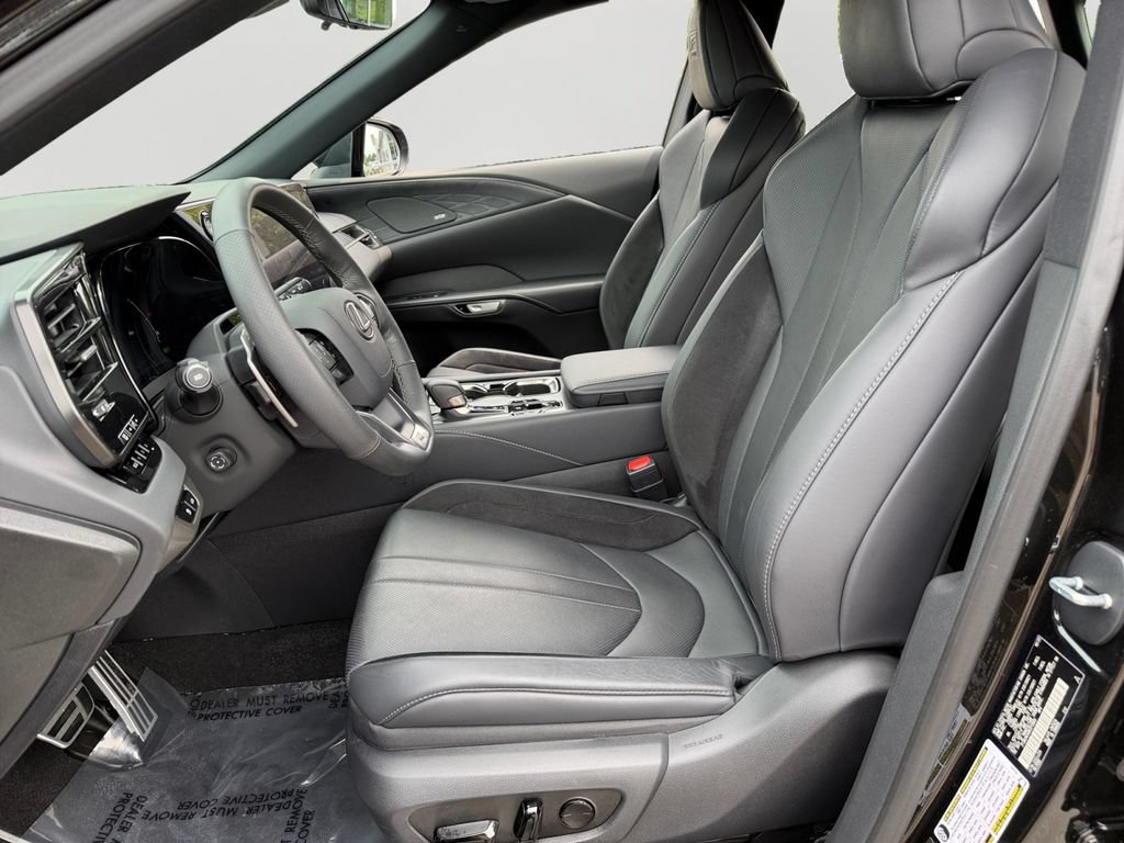 Certified 2024 Lexus RX 500h F Sport w/ Convenience Package AWD/4WD image 16