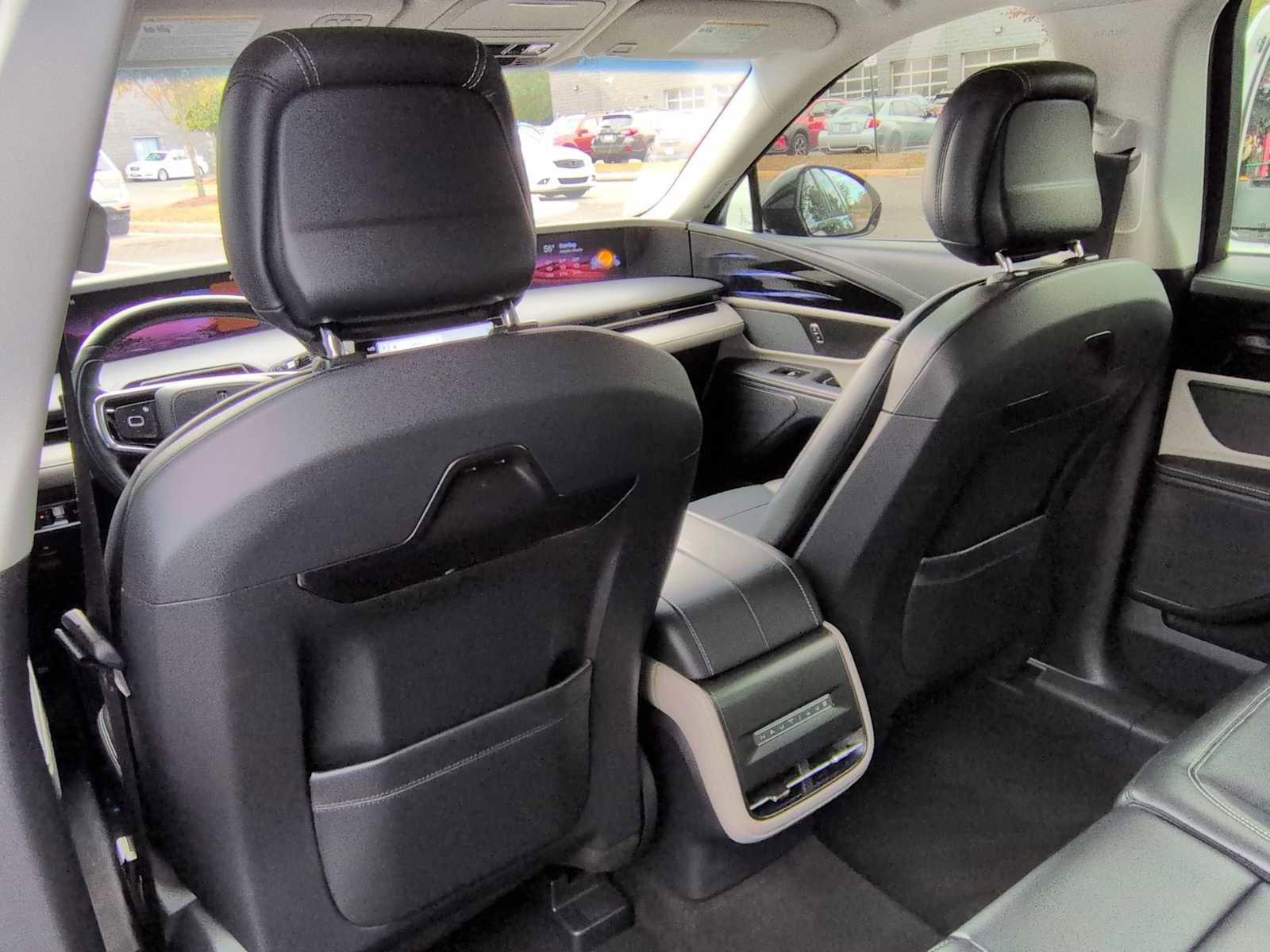 Used 2024 Lincoln Nautilus Reserve image 18