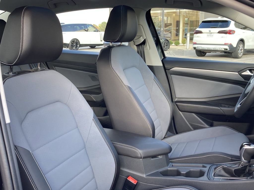 New 2026 Volkswagen Jetta SE image 17