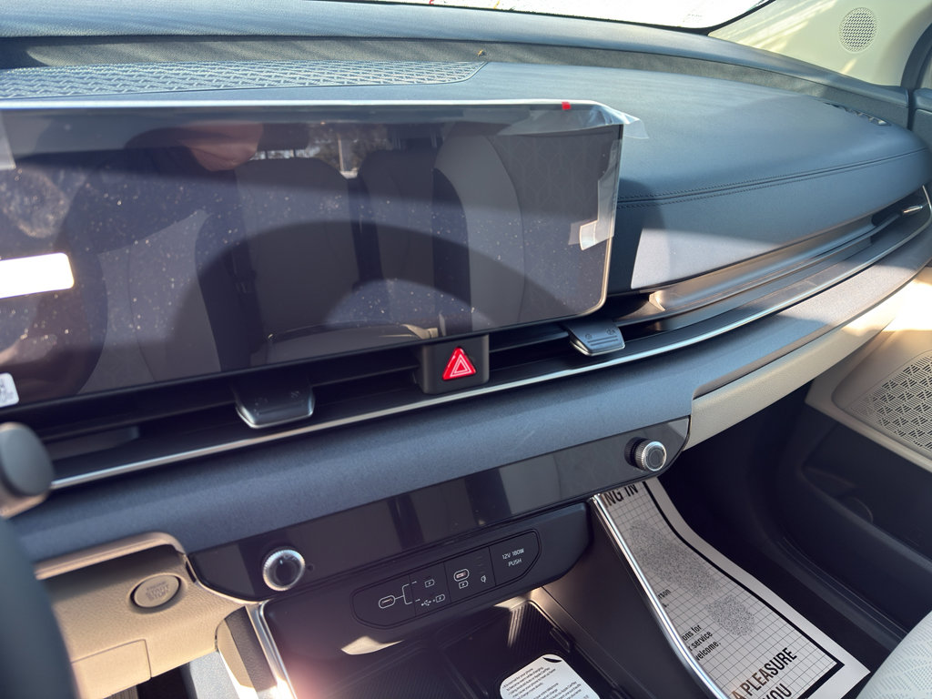 New 2026 Kia Carnival EX image 13