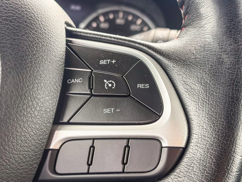 Used 2018 Jeep Renegade Trailhawk image 21