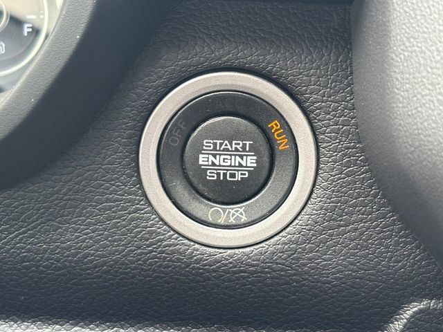 Used 2024 RAM 2500 Big Horn w/ Night Edition AWD/4WD image 15