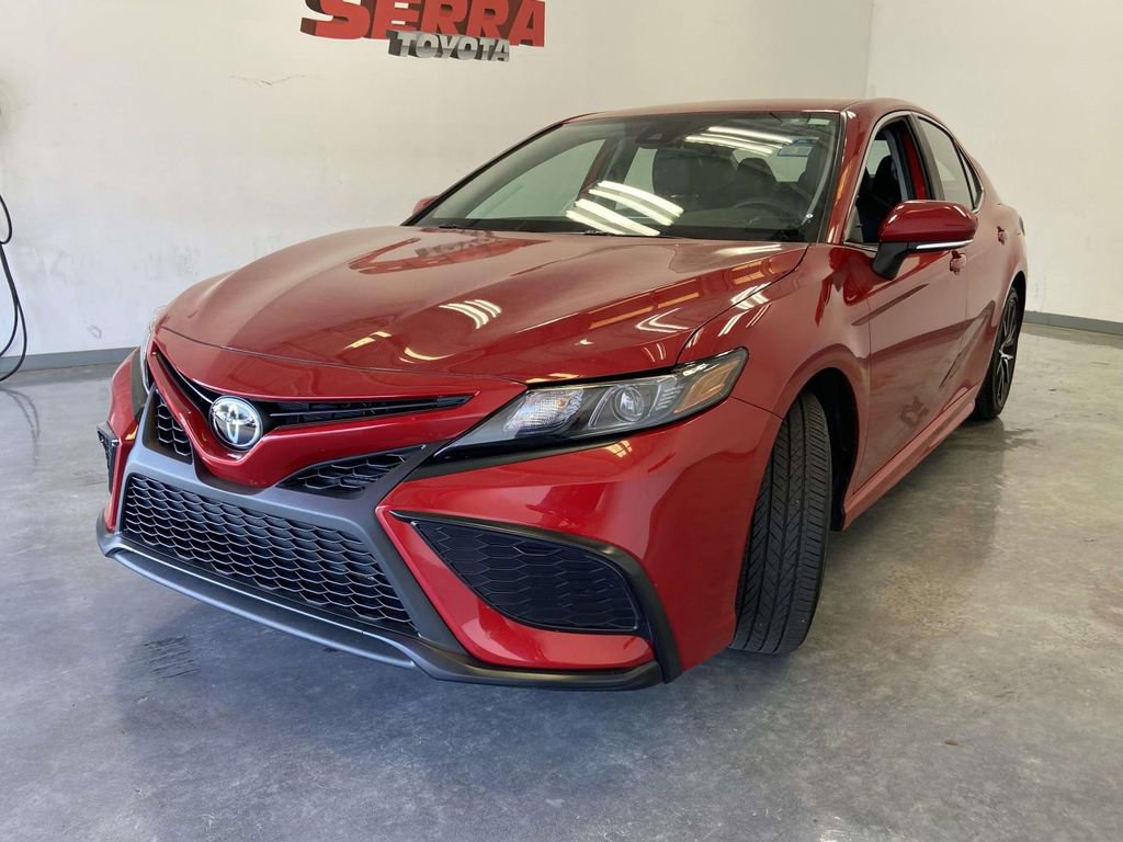 Certified 2023 Toyota Camry SE image 5