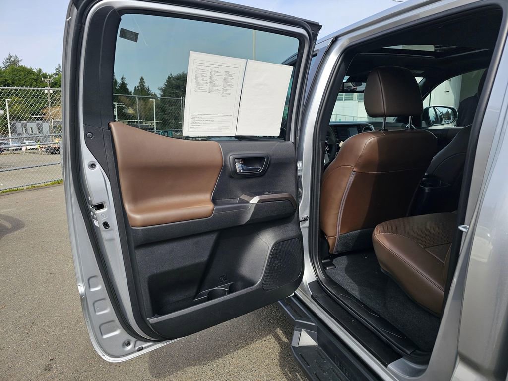 Certified 2023 Toyota Tacoma Limited AWD/4WD image 20