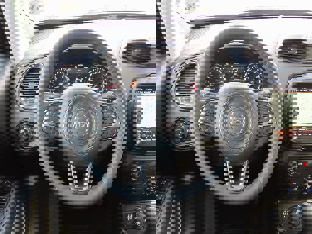 Used 2022 Jeep Renegade Latitude image 19