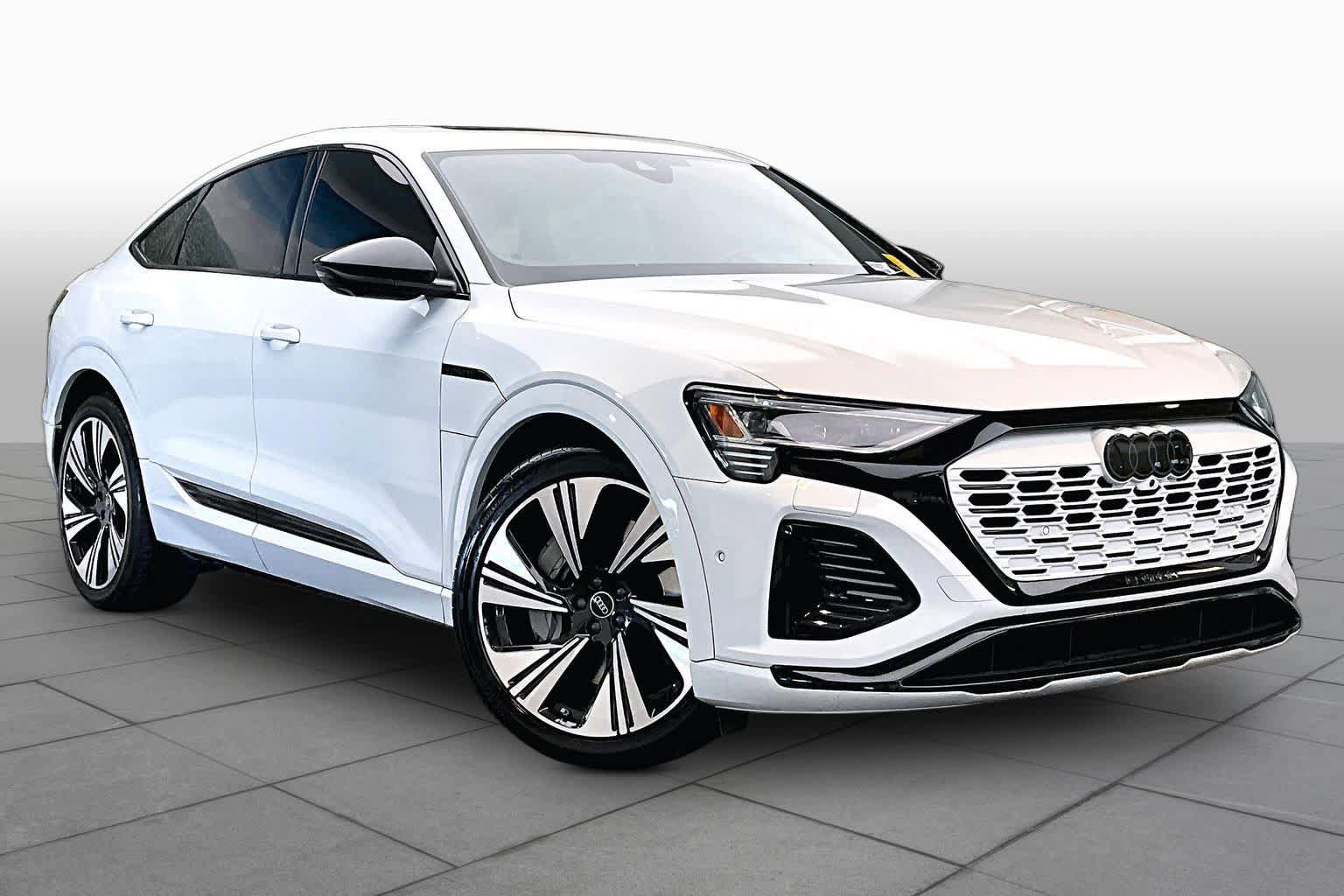 Certified 2024 Audi Q8 e-tron Prestige w/ Prestige Package AWD/4WD image 2