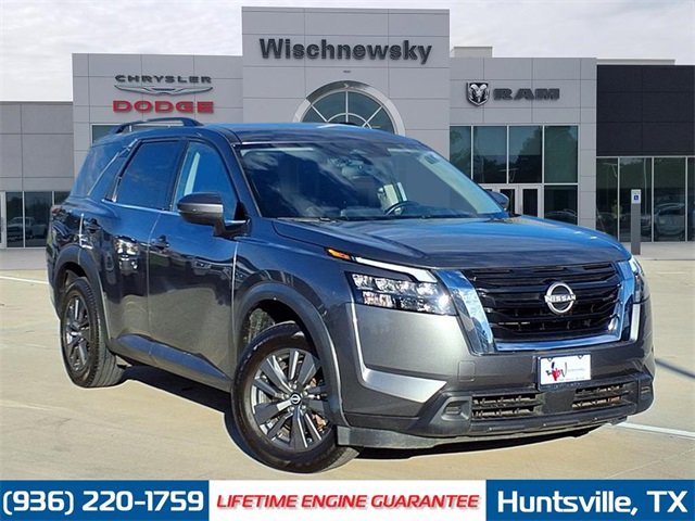 Used 2023 Nissan Pathfinder SV