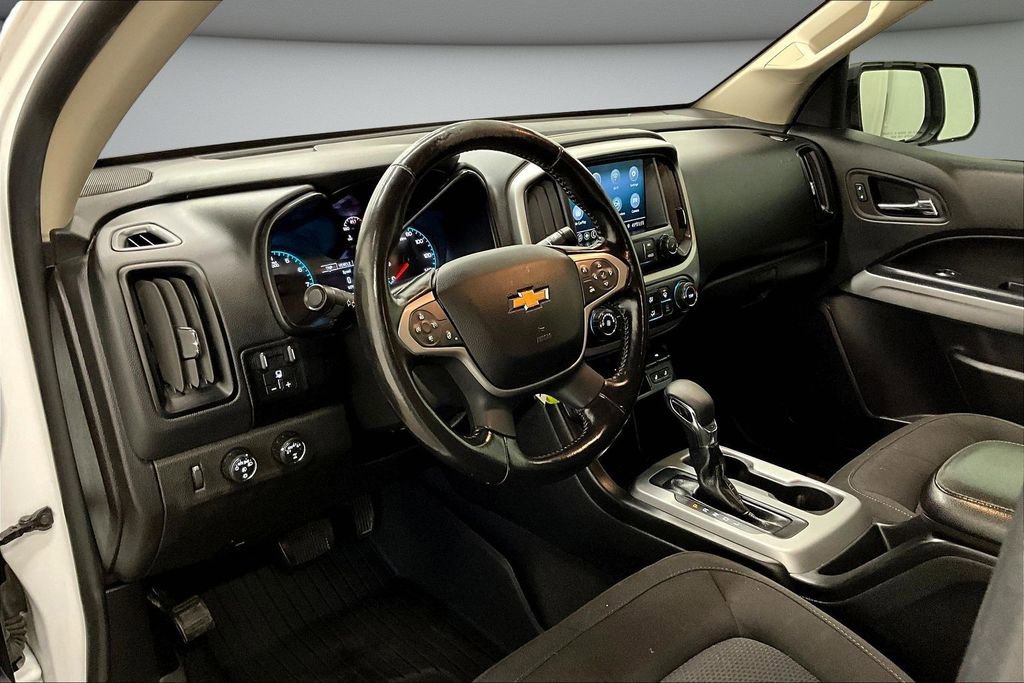 Used 2022 Chevrolet Colorado LT w/ Trail Boss Package AWD/4WD image 18