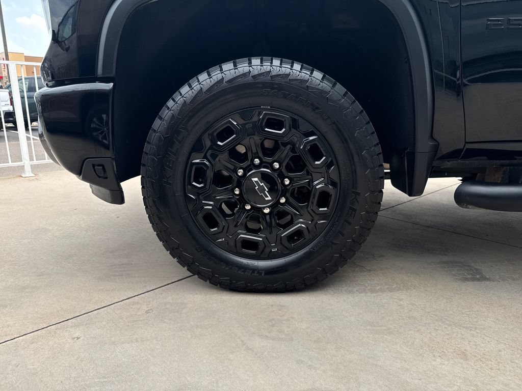 Used 2024 Chevrolet Silverado 2500 LTZ w/ LTZ Plus Package AWD/4WD image 27