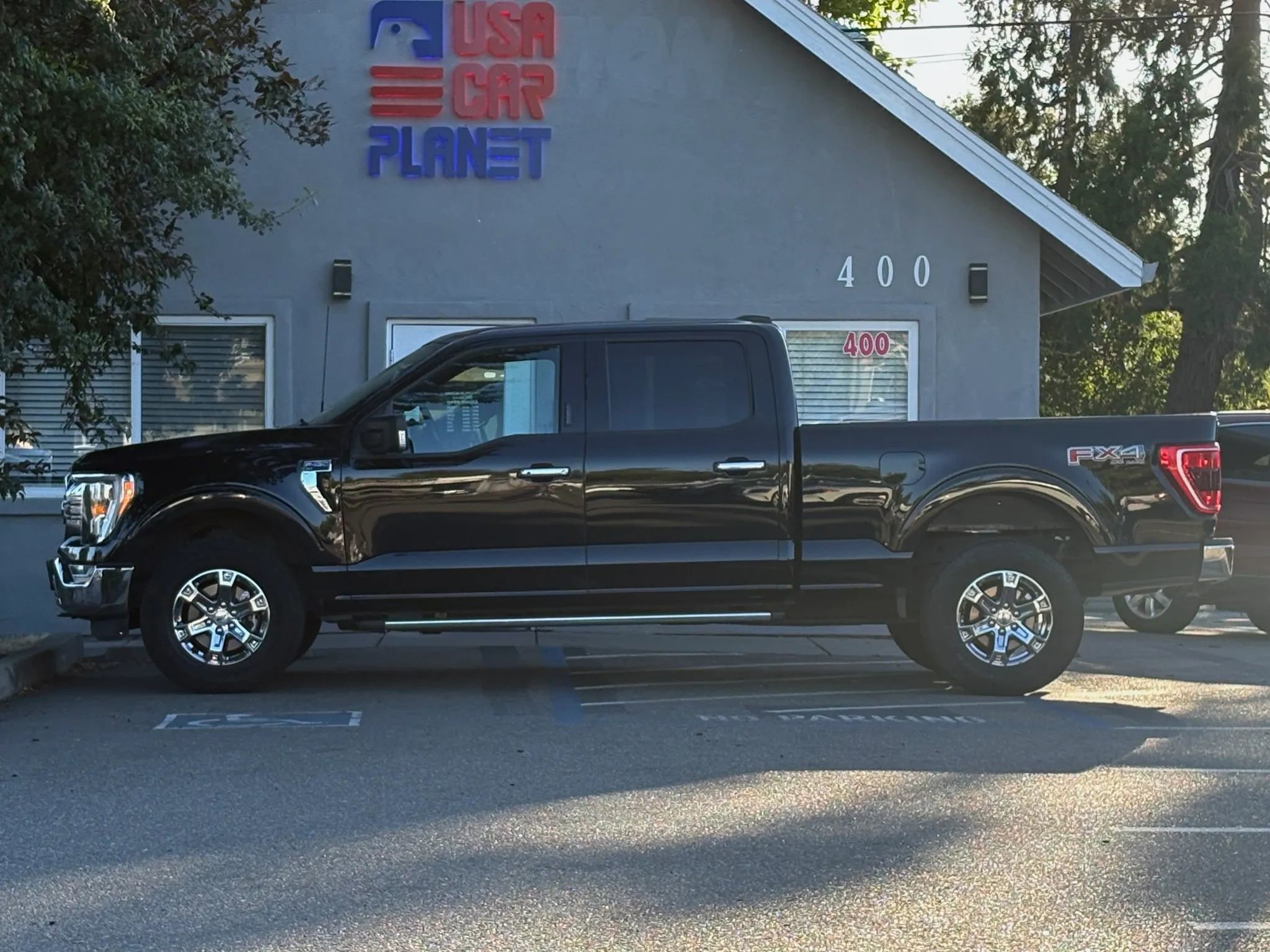 Used 2022 Ford F150 XLT w/ Equipment Group 302A High AWD/4WD image 8