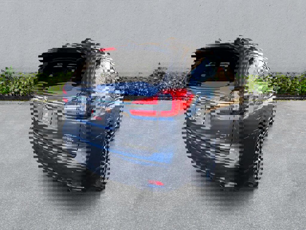 Used 2021 Subaru Ascent Limited w/ Technology Package image 7