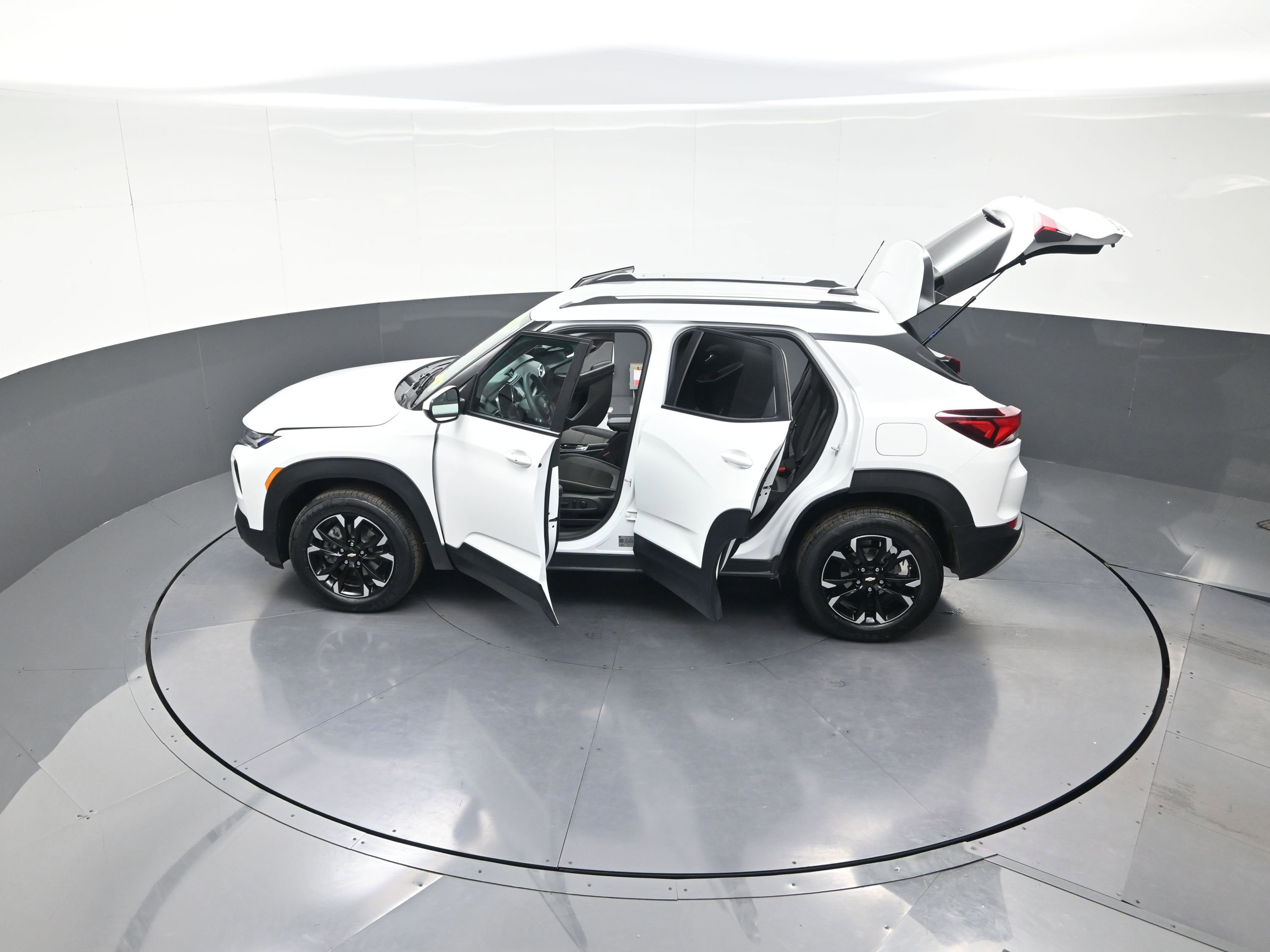 Used 2023 Chevrolet TrailBlazer LT w/ Convenience Package image 15