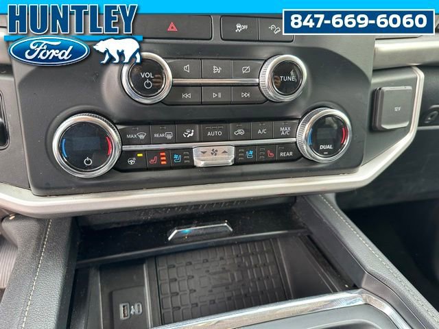 Used 2023 Ford Expedition XLT AWD/4WD image 26