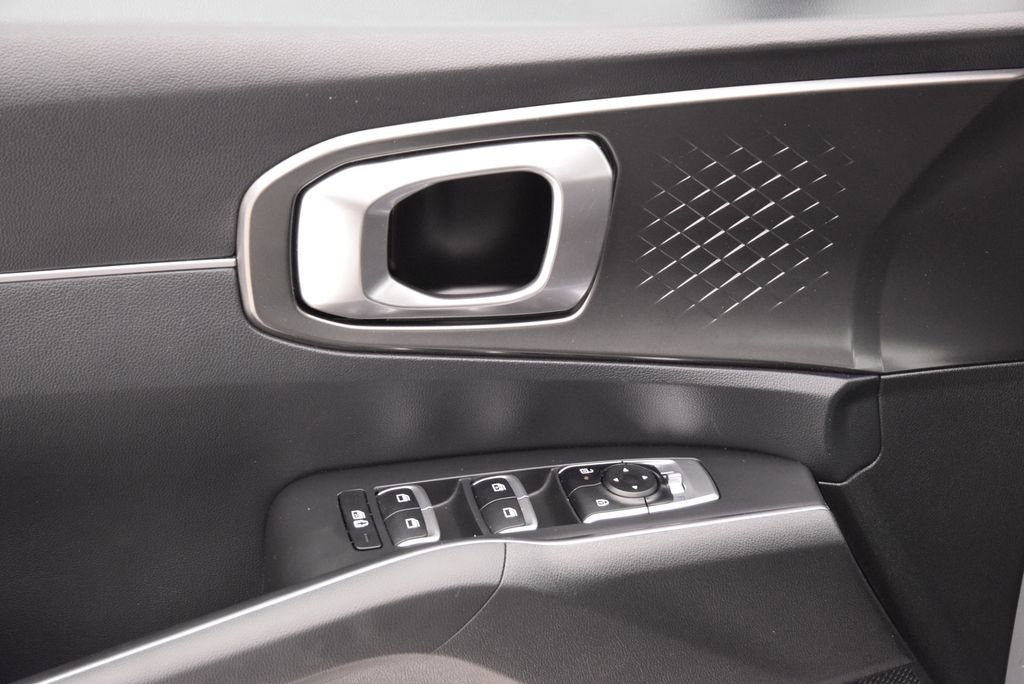 Used 2025 Kia Sorento EX image 21