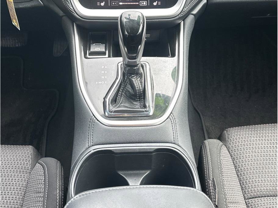 Used 2022 Subaru Outback Premium image 18