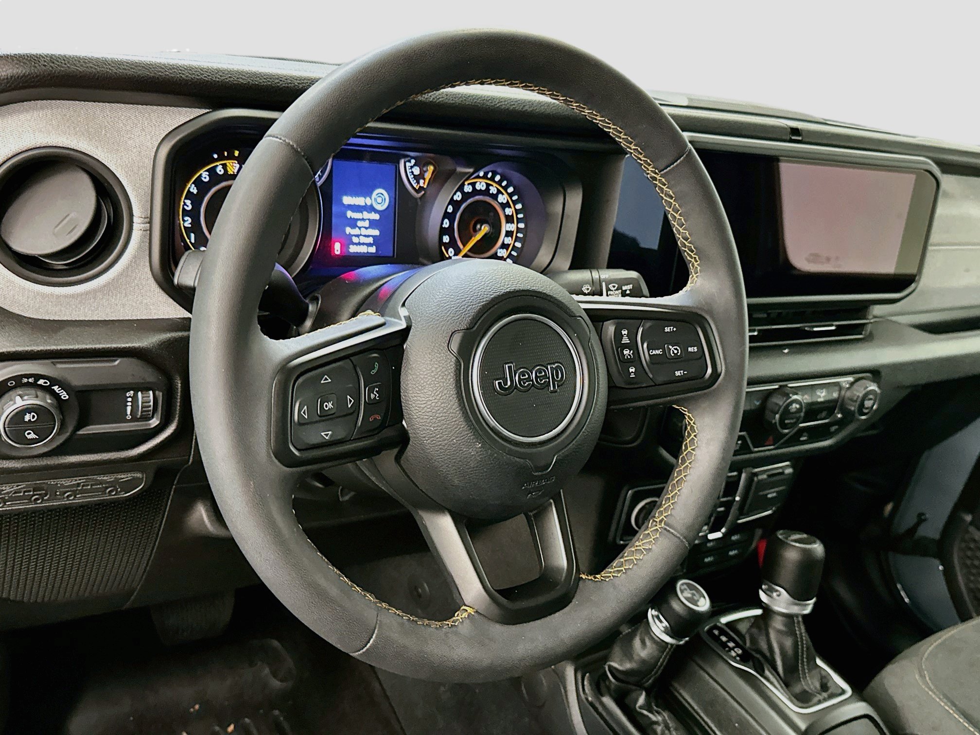 Used 2024 Jeep Gladiator Sport AWD/4WD image 18