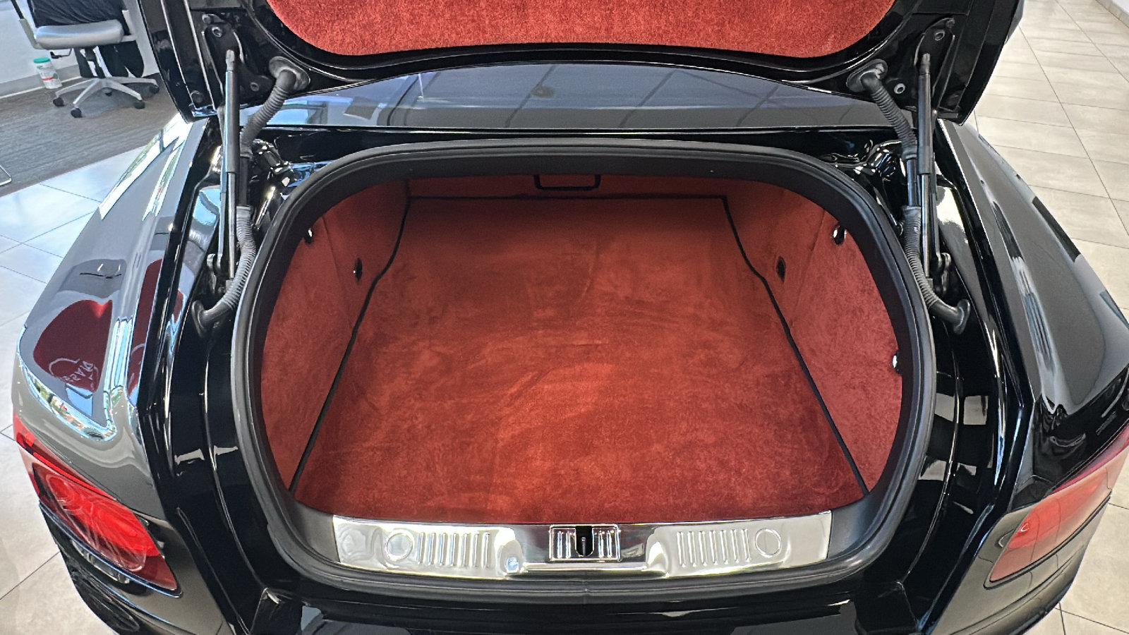 Used 2018 Bentley Flying Spur S W12 AWD/4WD image 7