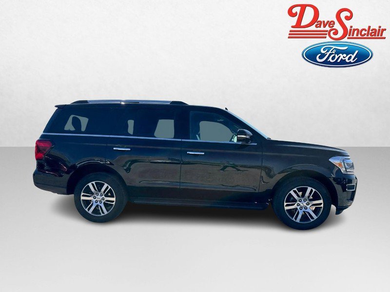 Used 2024 Ford Expedition Limited AWD/4WD image 5