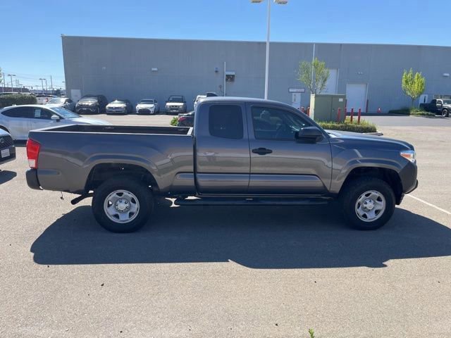 Used 2021 Toyota Tacoma SR image 4