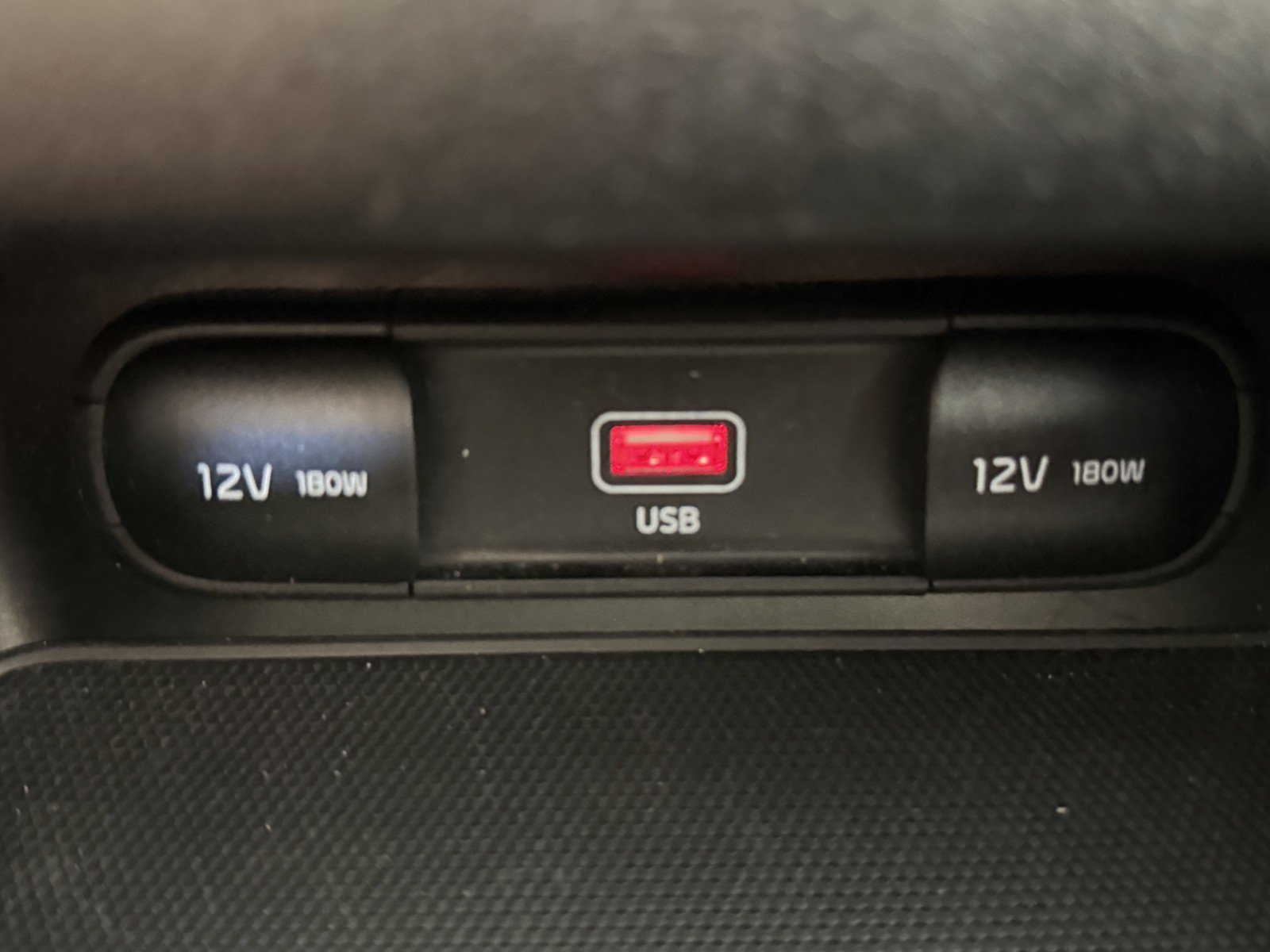 Used 2023 Kia Forte LXS w/ LXS Technology Package FWD image 13