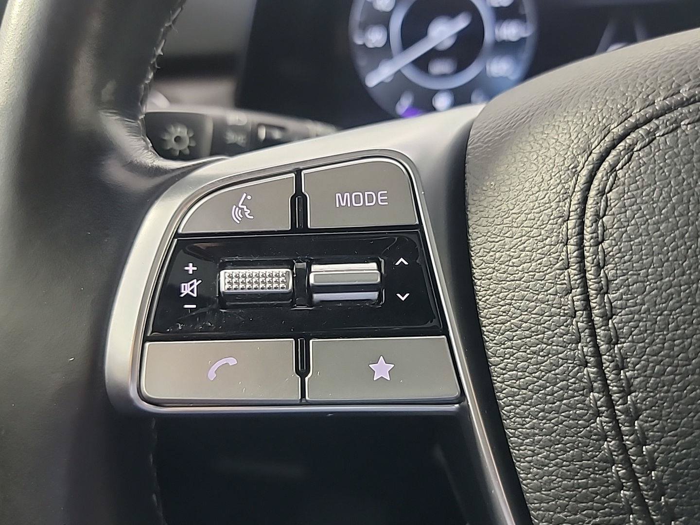 Certified 2023 Kia Telluride SX Prestige AWD/4WD image 29