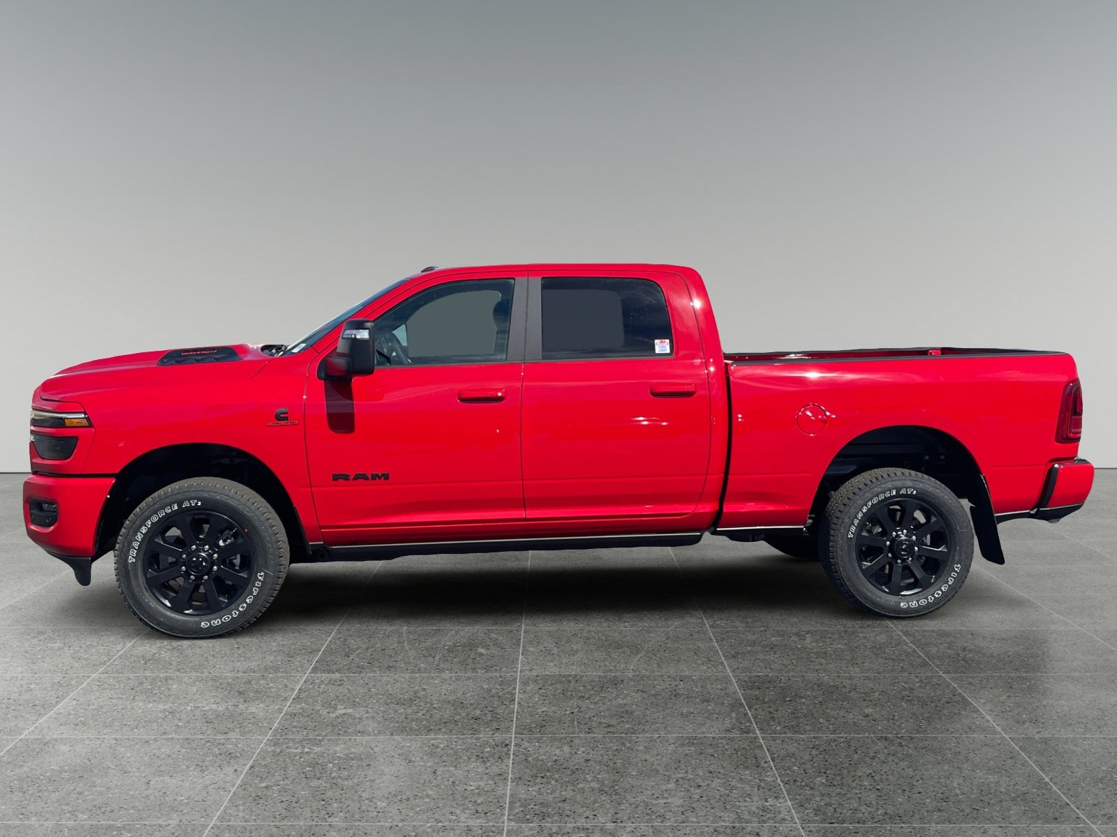 New 2026 RAM 2500 Laramie AWD/4WD image 2