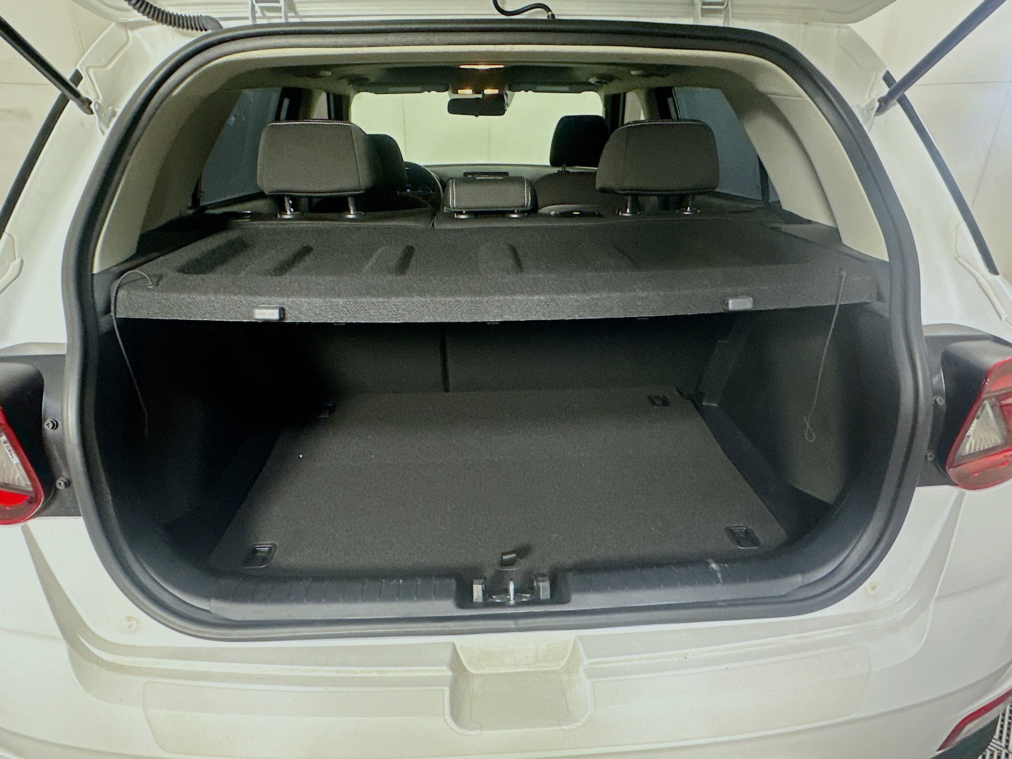 Used 2024 Hyundai Venue SEL image 28