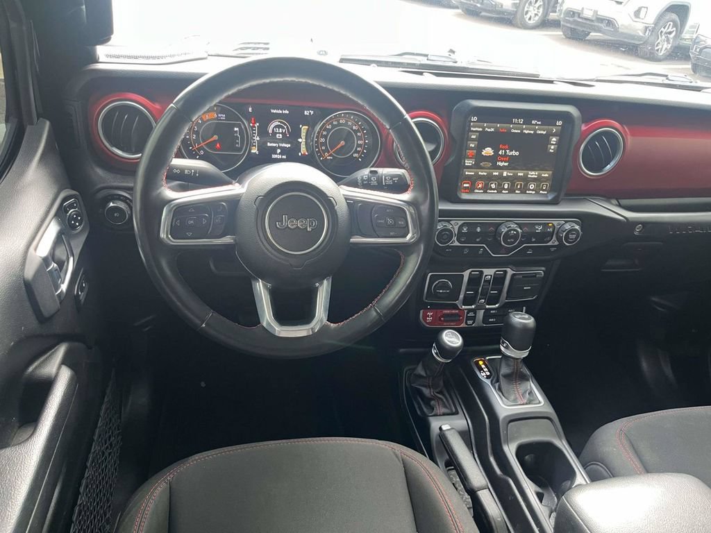 Used 2023 Jeep Wrangler Unlimited Rubicon w/ Cold Weather Group AWD/4WD image 14