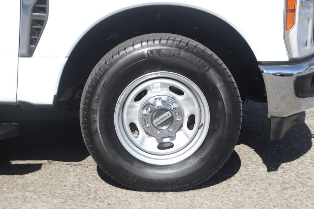Used 2024 Ford F350 XL w/ XL Chrome Package RWD image 39