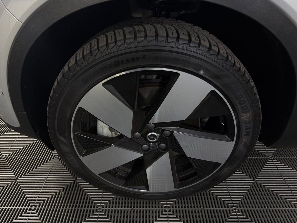 Used 2023 Volvo C40 P8 Recharge Ultimate w/ Protection Package Premier image 11