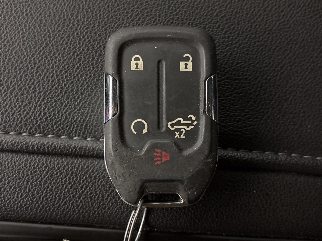 Used 2020 Chevrolet Silverado 1500 LTZ AWD/4WD image 33