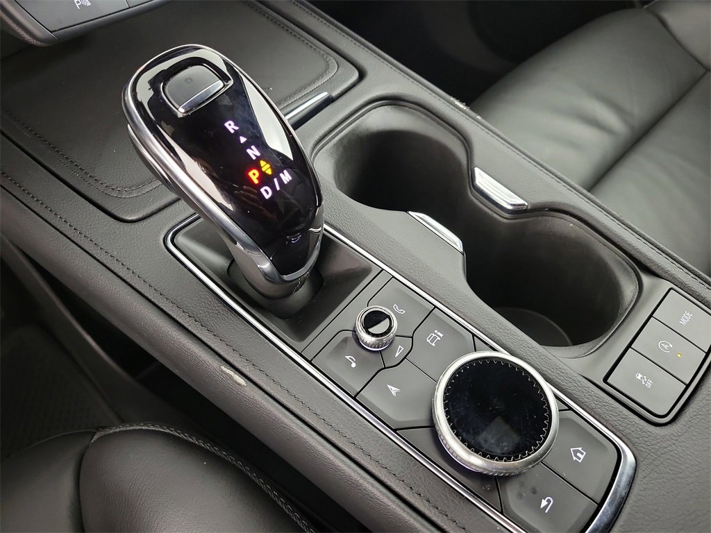 Certified 2025 Cadillac XT4 Premium Luxury image 28