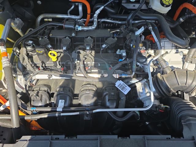 New 2025 Ford Maverick XLT w/ XLT Luxury Package FWD image 30