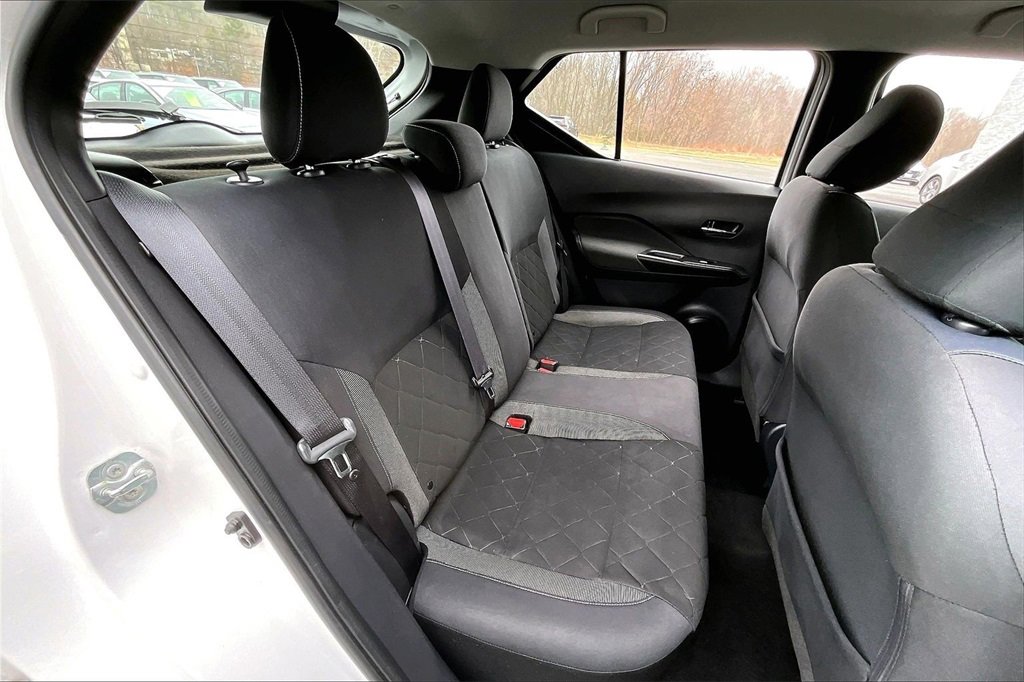 Certified 2019 Nissan Kicks SV image 19