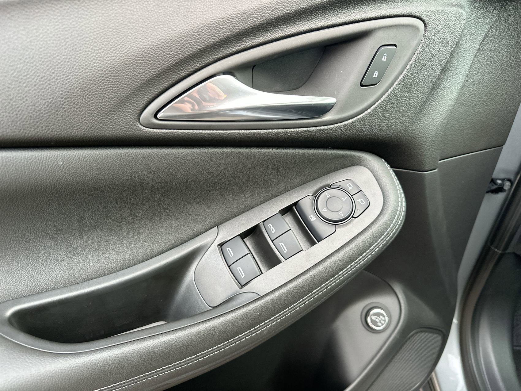 New 2026 Buick Encore GX Preferred w/ Comfort Package FWD image 13