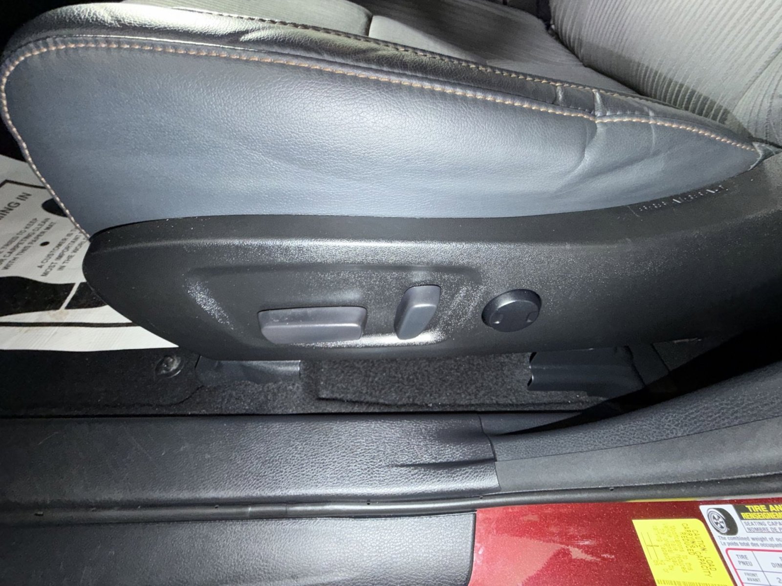 Used 2017 Toyota Highlander Plus image 14