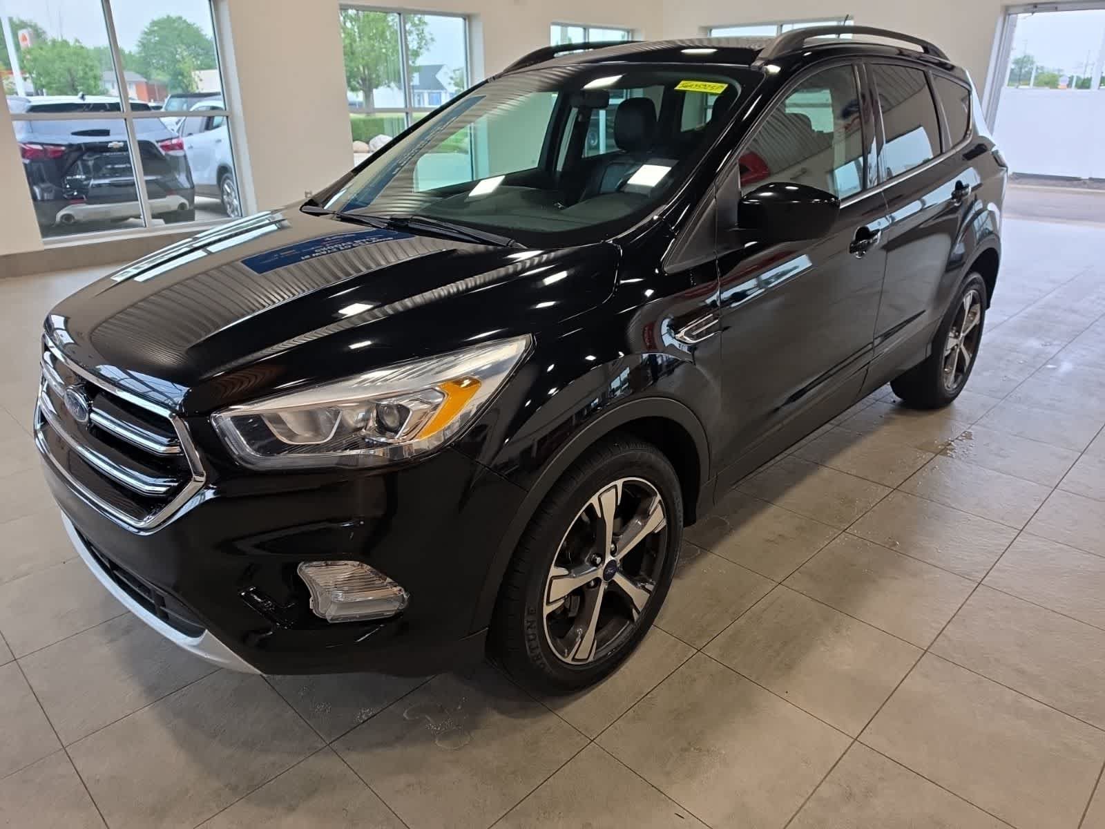 Used 2018 Ford Escape SEL AWD/4WD video 1