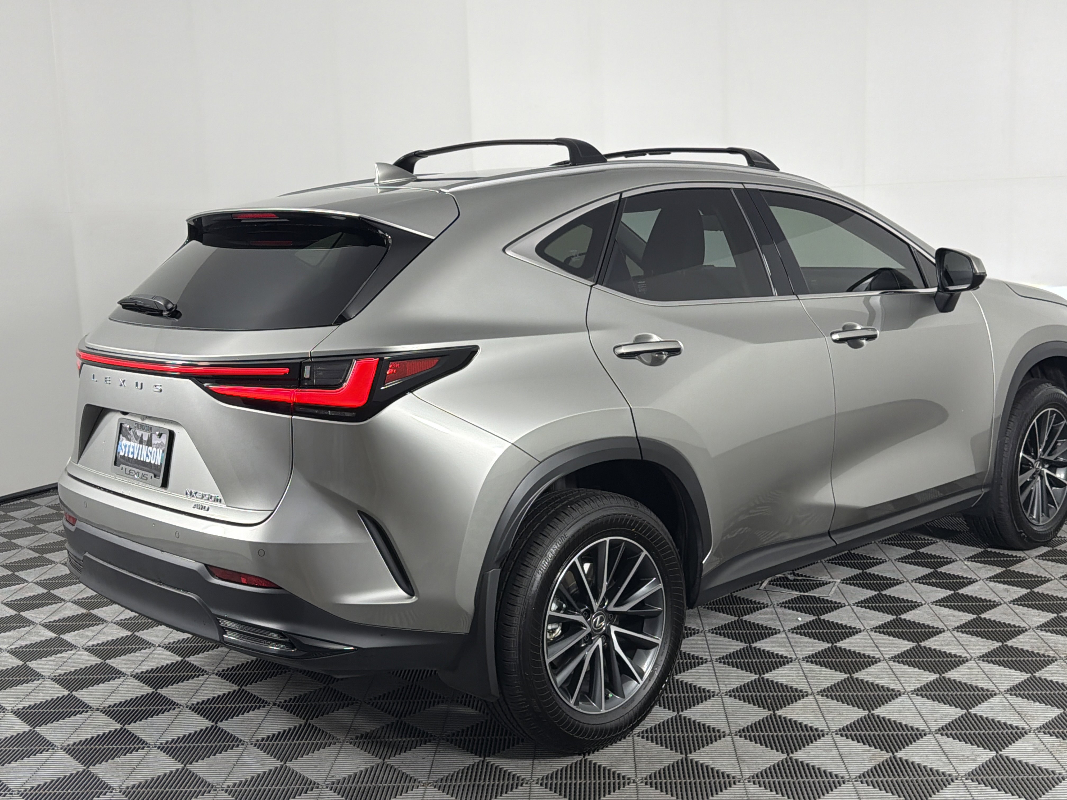 Certified 2025 Lexus NX 350h AWD w/ Accessory Package (2T) image 29