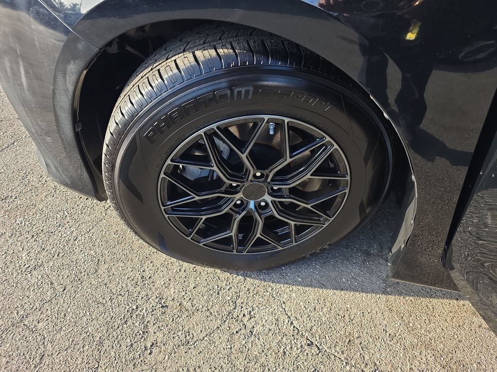Used 2016 Toyota Sienna SE Premium FWD image 26
