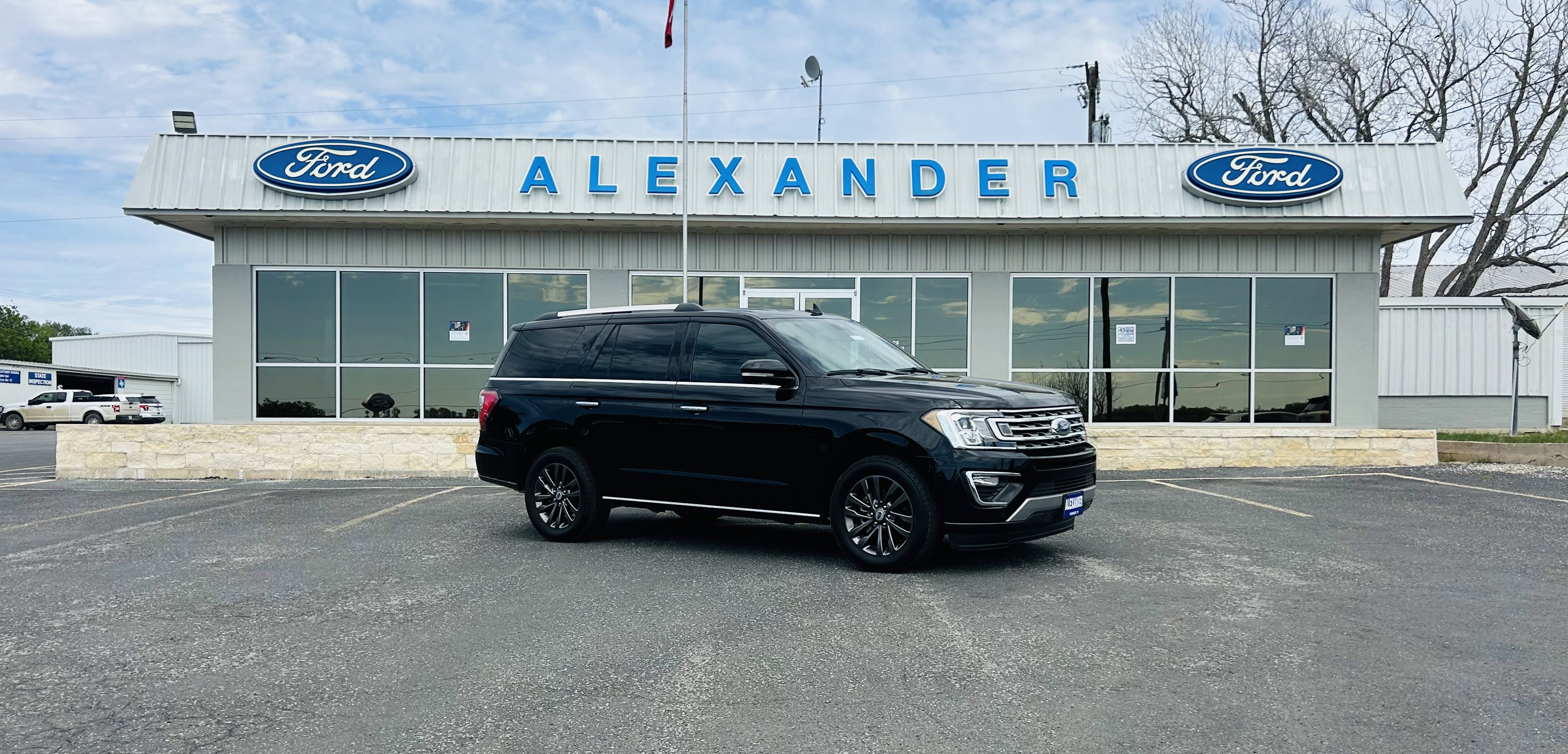 Used 2021 Ford Expedition Limited image 1