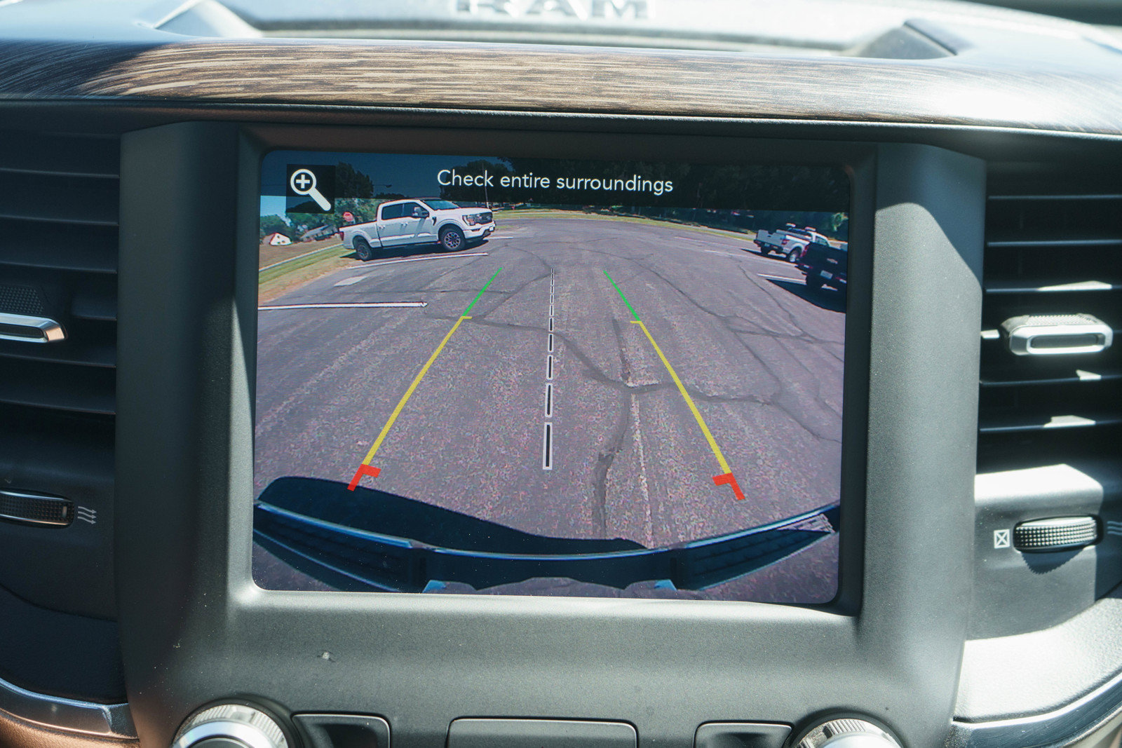 Used 2020 RAM 1500 Laramie AWD/4WD image 16