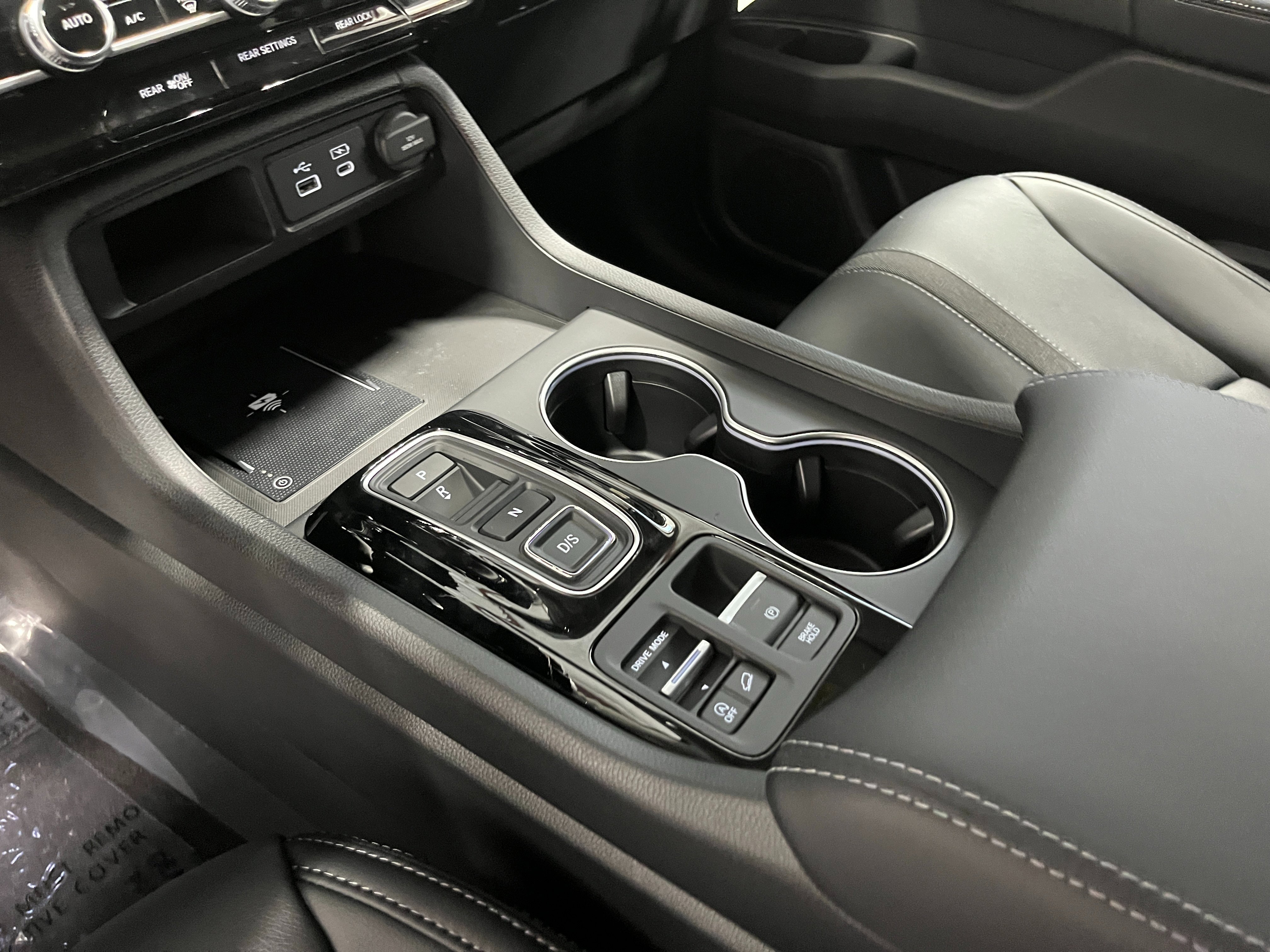 New 2025 Honda Pilot Touring image 16