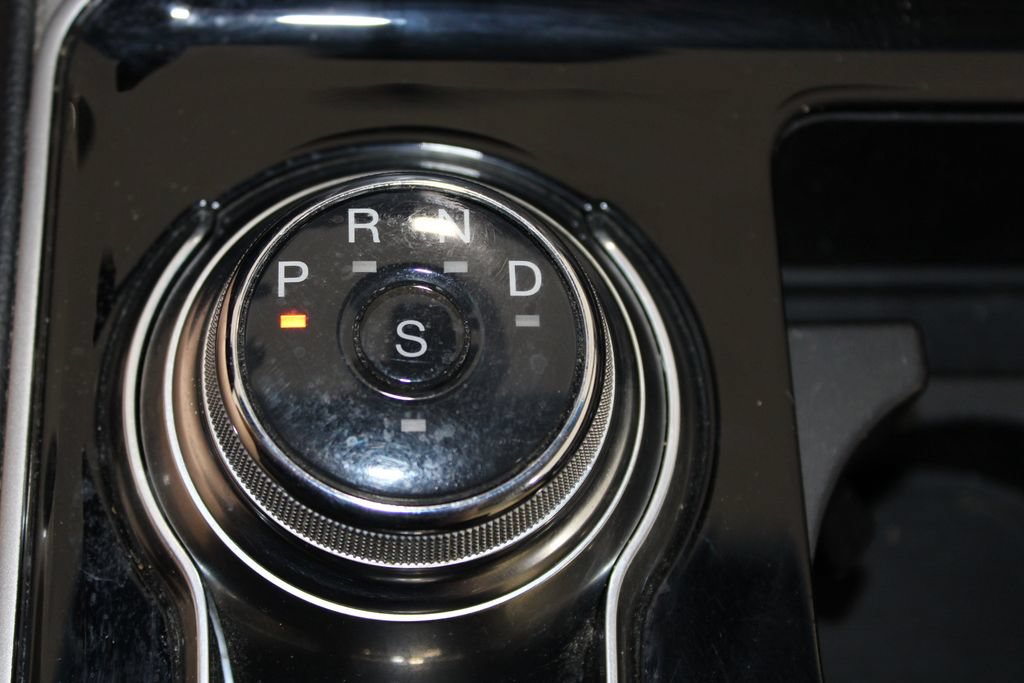 Used 2019 Ford Edge SEL w/ Equipment Group 201A FWD image 45