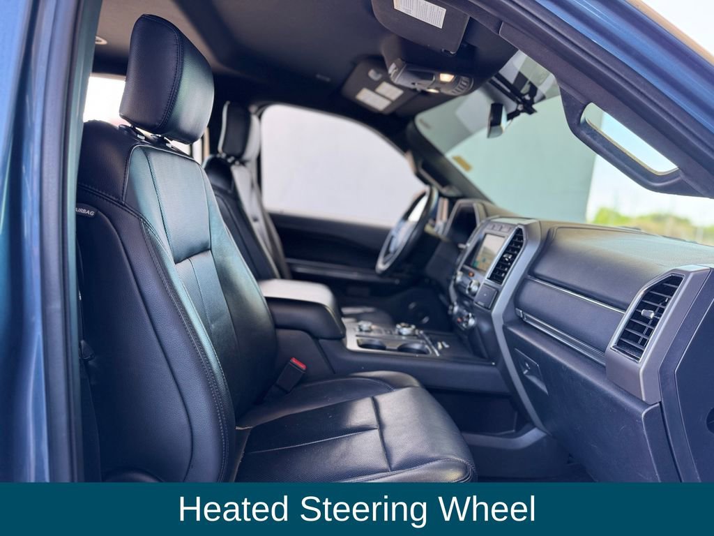 Used 2018 Ford Expedition XLT w/ Equipment Group 202A AWD/4WD image 26